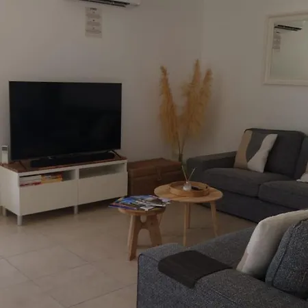 Des Oliviers Climatisee Avec Piscine Privee * Volonne